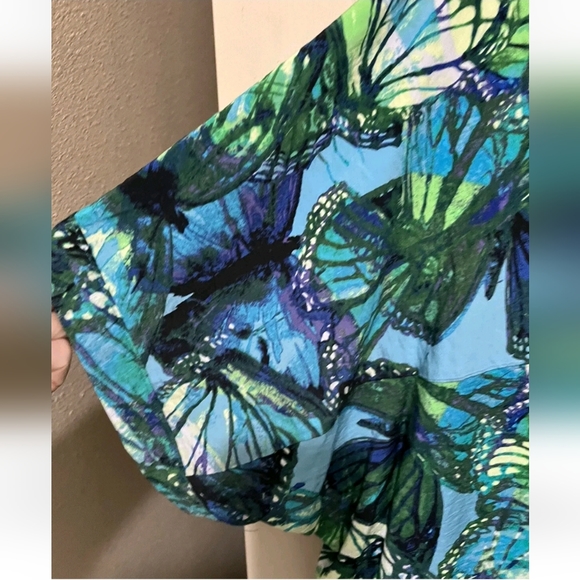 NWT Westbound Butterfly Blouse, XL, 1X, 18, Great Cover Up too! Blues/Greens - Picture 3 of 5